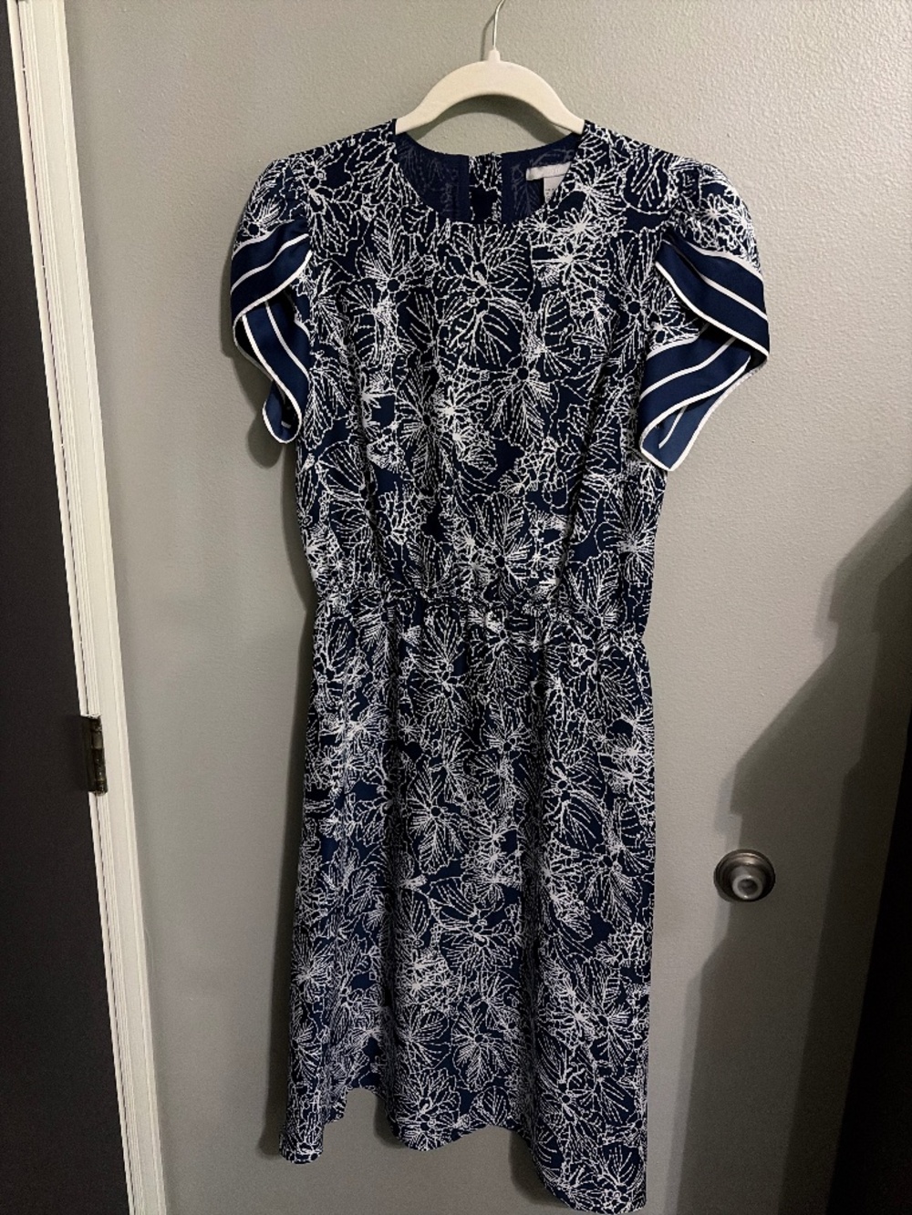 💙 H&M Gorgeous Midi Dress 💙